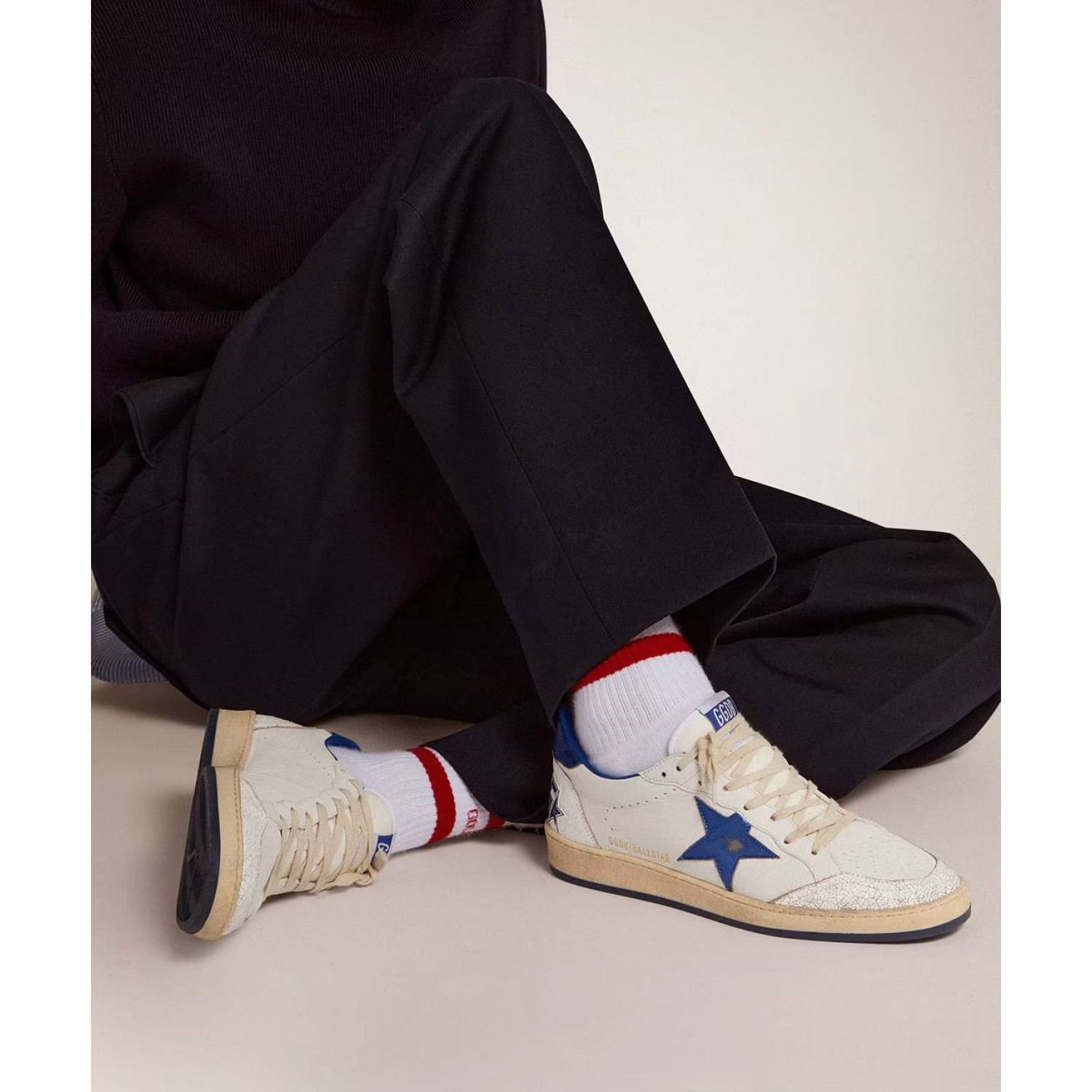 GOLDEN GOOSE BALL STAR IN WHITE NAPPA WITH BLUE STAR AND HEEL TAB