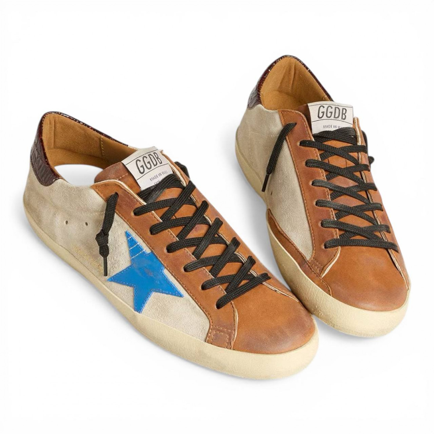 GOLDEN GOOSE SUPER STAR LTD WITH LIGHT BLUE STAR AND CROCODILE PRINT HEEL TAB